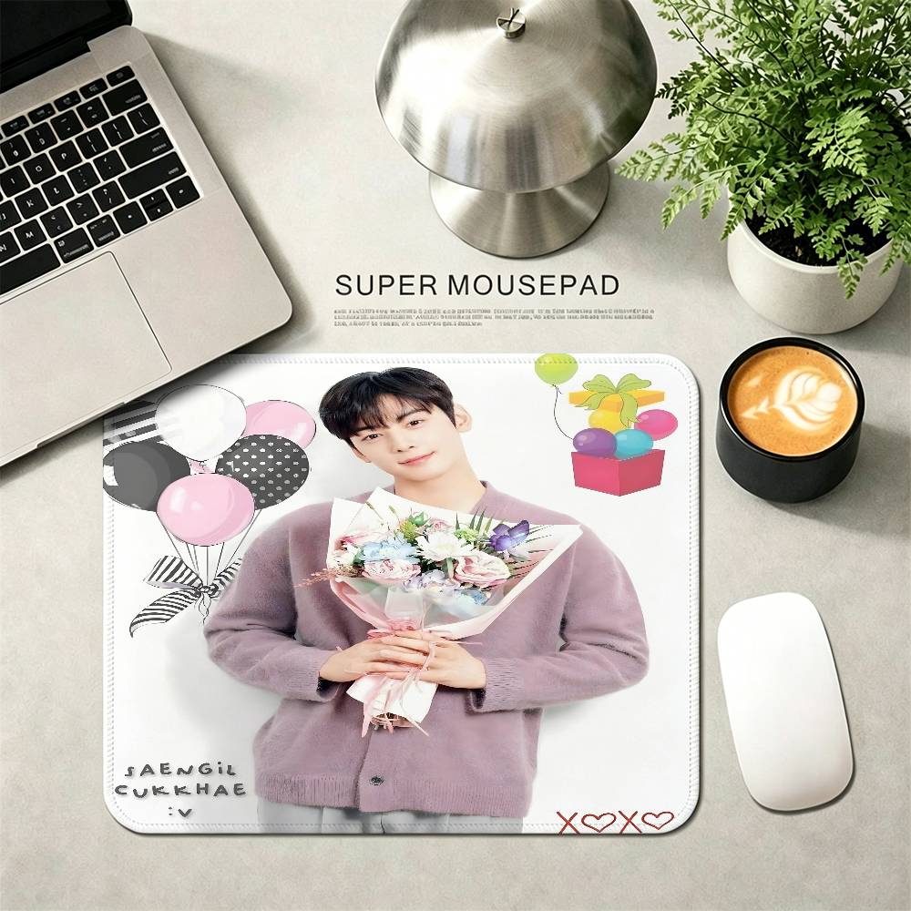 Popular Korean Actor Cha EunWo - đánh giá và giá Gaming Accessories Korea